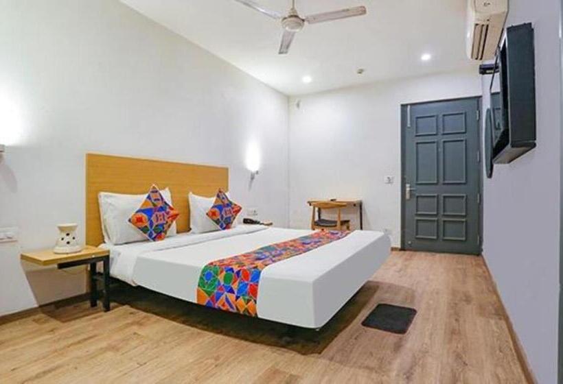 Fabhotel Urban Residency