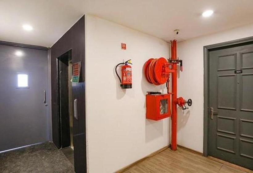 Fabhotel Urban Residency