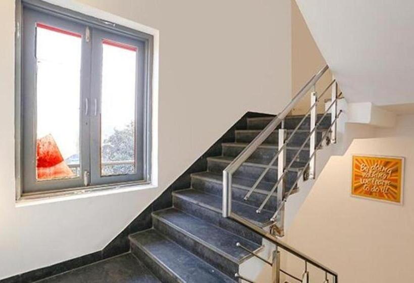 Fabhotel Urban Residency