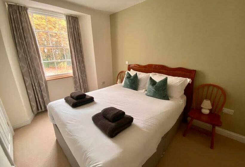 Holyland House Greenacres Estates