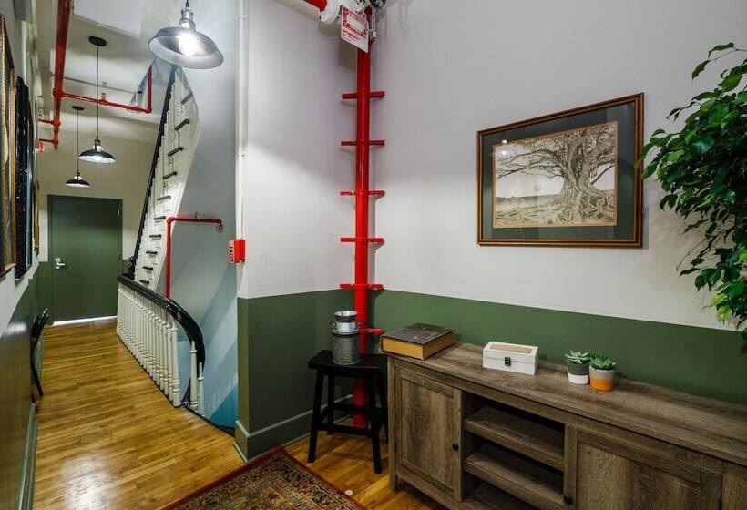 مسافرخانه Lamartine Chelsea