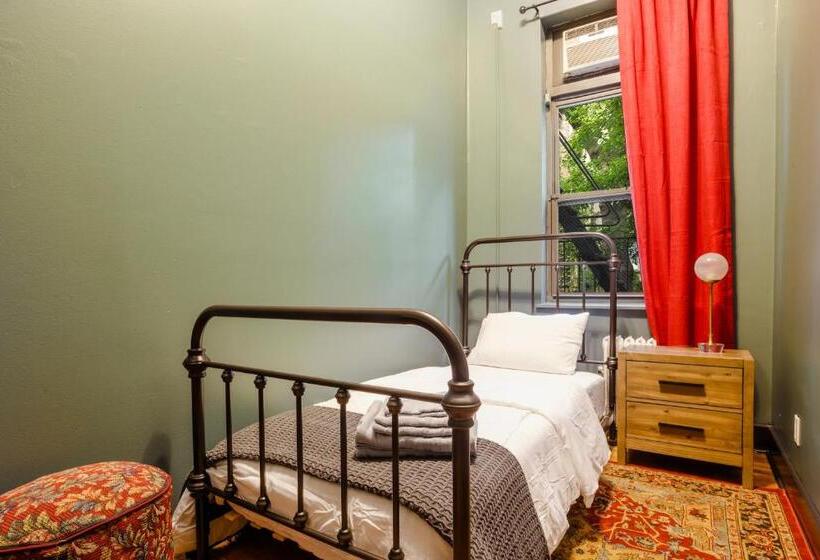 مسافرخانه Lamartine Chelsea