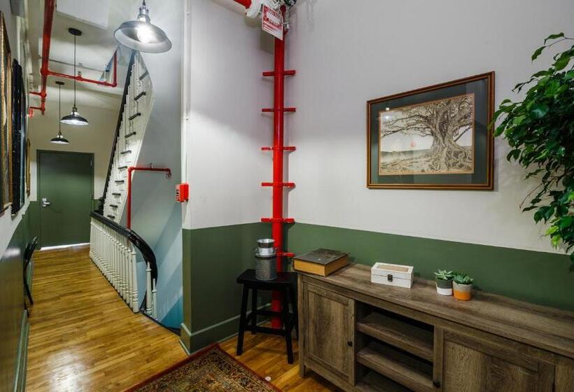 مسافرخانه Lamartine Chelsea