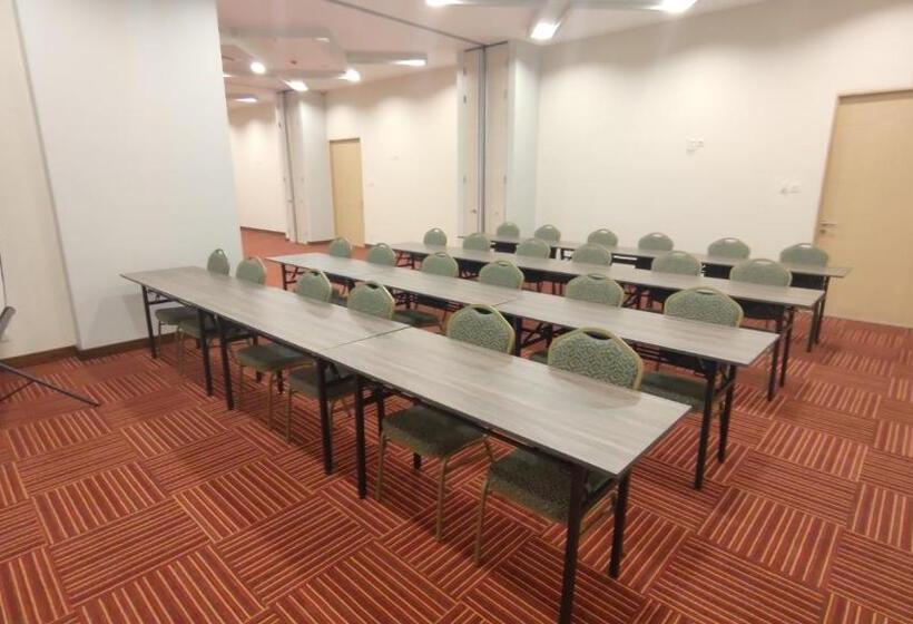 Agogo Downtown Hotel Surabaya