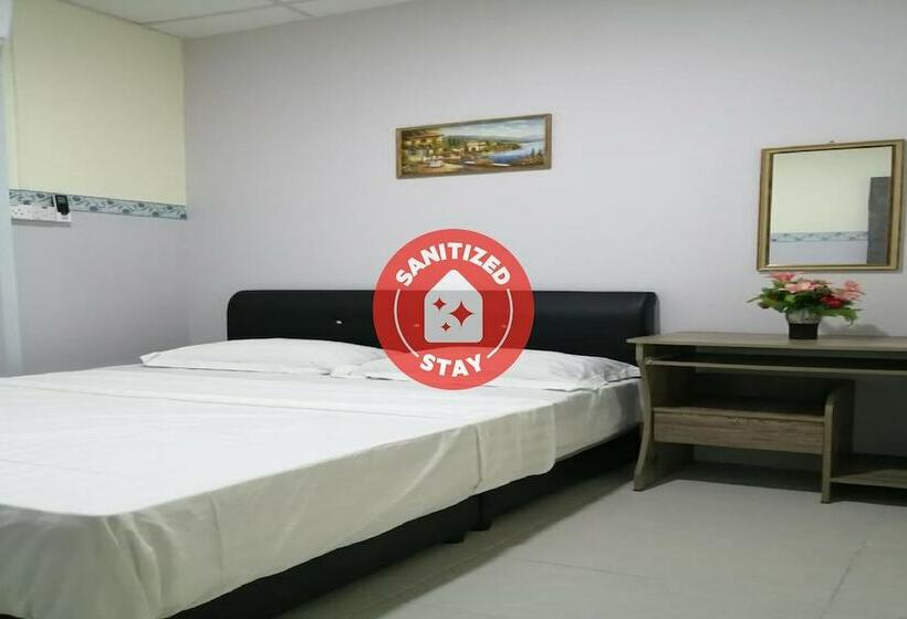 ホテル Spot On 90044 Amida Point