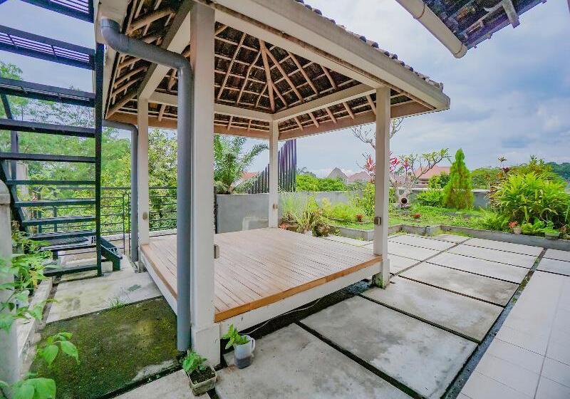 Отель Angler Guest House