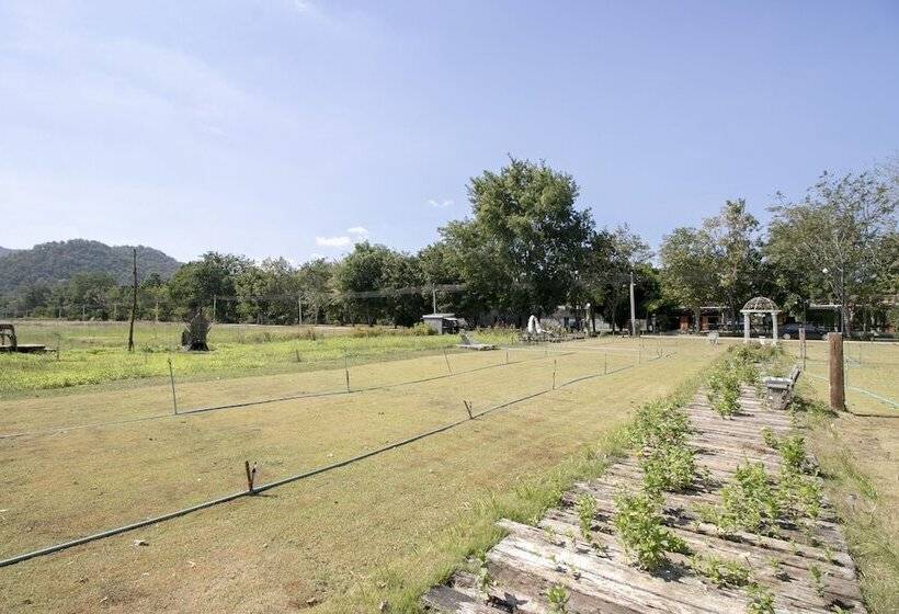 호텔 Baan Rak Mai By Oyo  Rooms