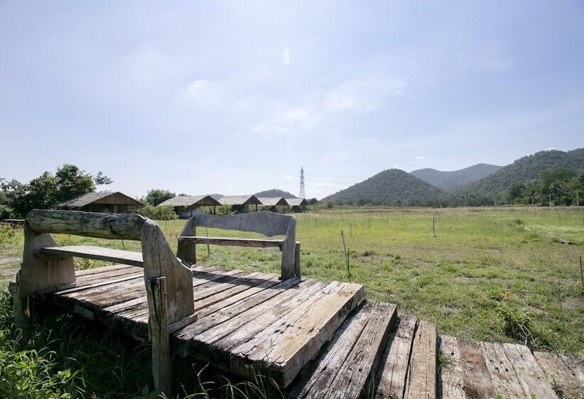 호텔 Baan Rak Mai By Oyo  Rooms