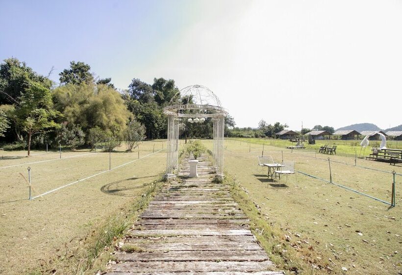 호텔 Baan Rak Mai By Oyo  Rooms