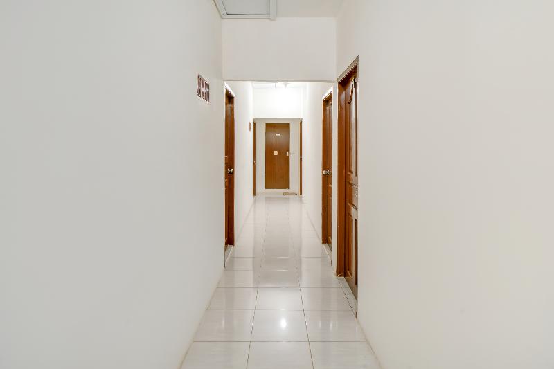 فندق Botania Homestay & Cafe By Oyo Rooms