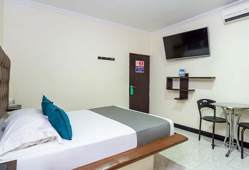 Hotel Ayenda Bugatier