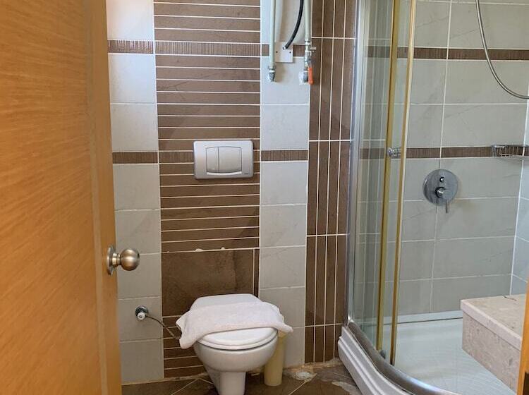 Отель Celebi Garden