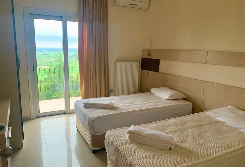 Отель Celebi Garden