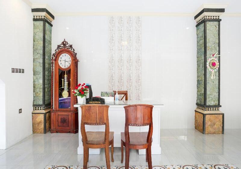 فندق Ceria Guesthouse Seminyak By Oyo Rooms