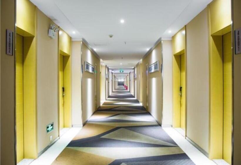 호텔 City Comfort Inn Jingzhou Railway Station Fantawild