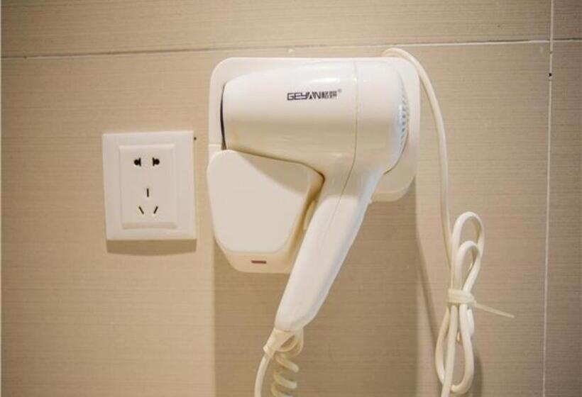 Отель City Comfort Inn Nanchang Bayi Square Dinggong Road