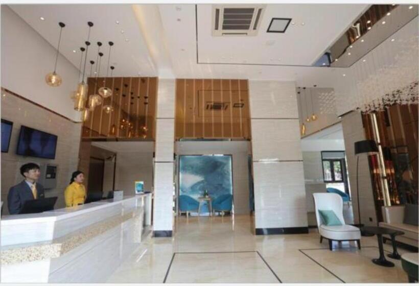 هتل City Comfort Inn Nanchang Xinjian Qianhu University Town Wuyue Plaza