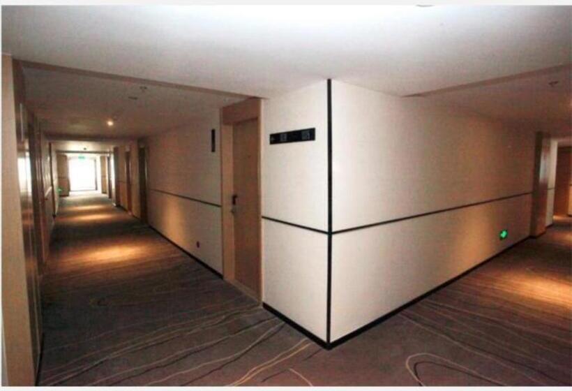 בית מלון כפרי City Comfort Inn Shenyang Railway Station Taiyuan Street Wanda Plaza