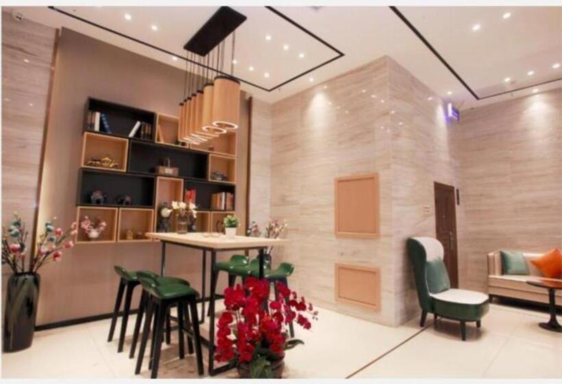 בית מלון כפרי City Comfort Inn Shenyang Railway Station Taiyuan Street Wanda Plaza