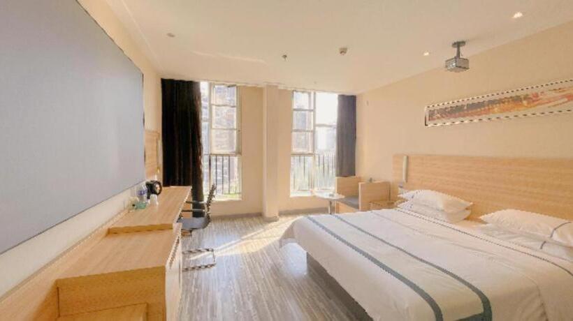 Отель City Comfort Inn Wuhan Panlongcheng Baishang Shopping Center