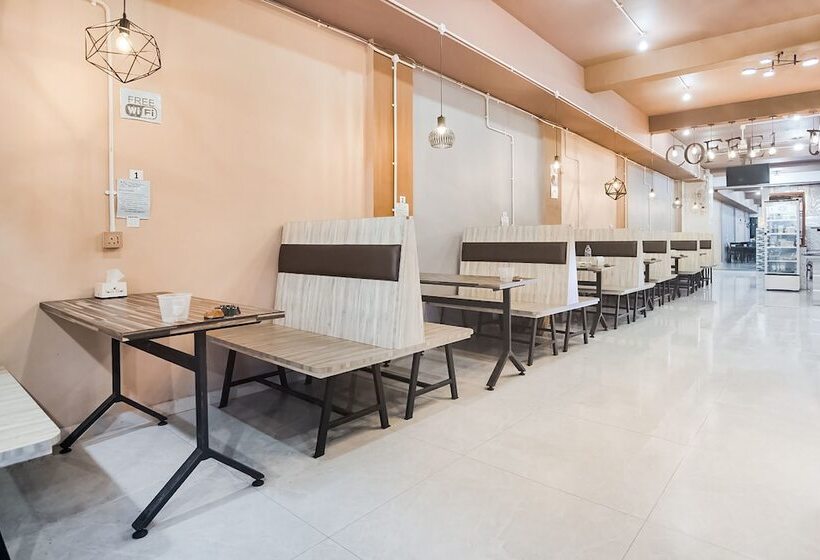 בית מלון כפרי Coffee Jodoh Homestay By Oyo Rooms