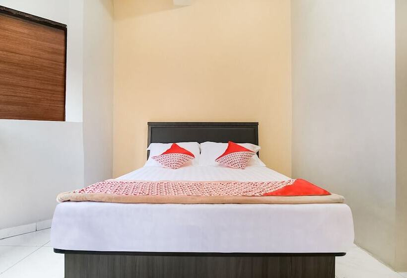 בית מלון כפרי Coffee Jodoh Homestay By Oyo Rooms