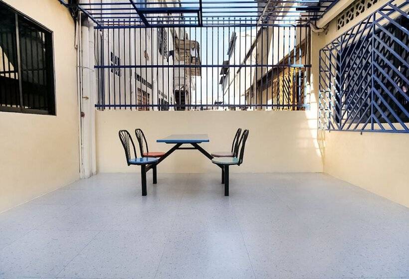 בית מלון כפרי Coffee Jodoh Homestay By Oyo Rooms