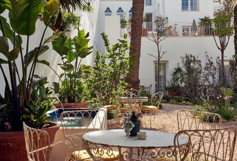 فندق Cristine Bedfor