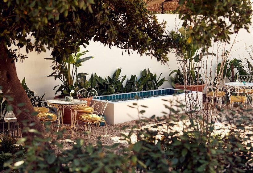 فندق Cristine Bedfor