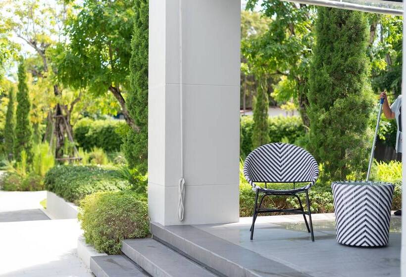 هتل Cross Pattaya Pratamnak   Sha Plus