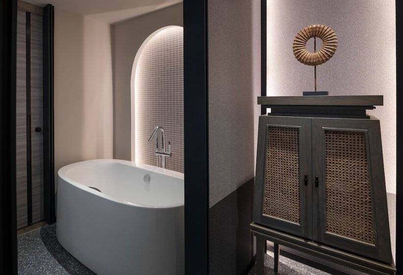 هتل Cross Pattaya Pratamnak   Sha Plus