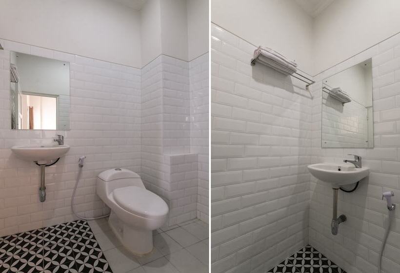 Отель Damar Kusumo Guest House By Oyo Rooms