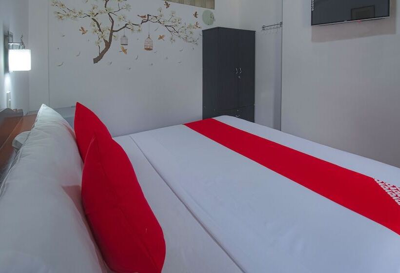 酒店 Darius' Residences By Oyo Rooms