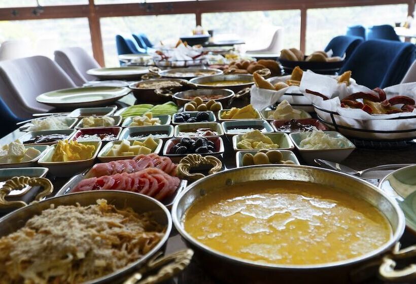 בית מלון כפרי Dergiz Tatil Koyu