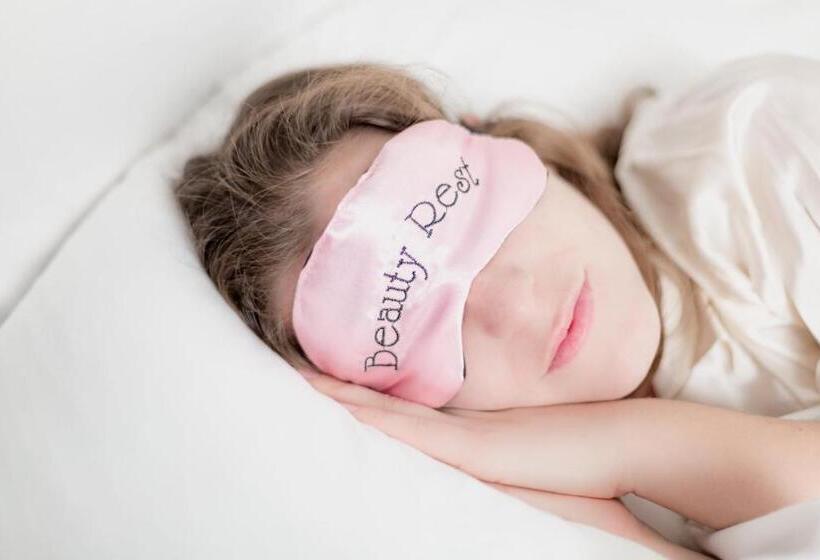 Suburban Studios By Choice Hotels Award Winning New 2024 Walk To Eateries & Grocery Ultra Sp