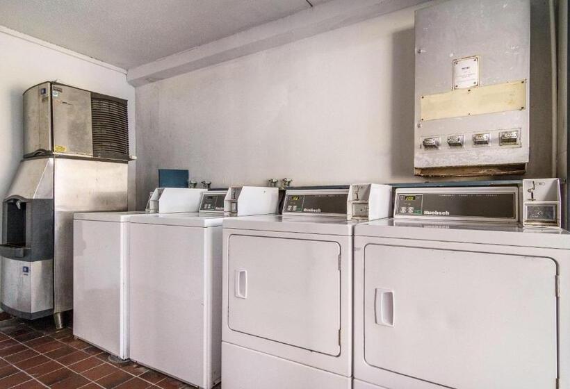 Suburban Studios By Choice Hotels Award Winning New 2024 Walk To Eateries & Grocery Ultra Sp