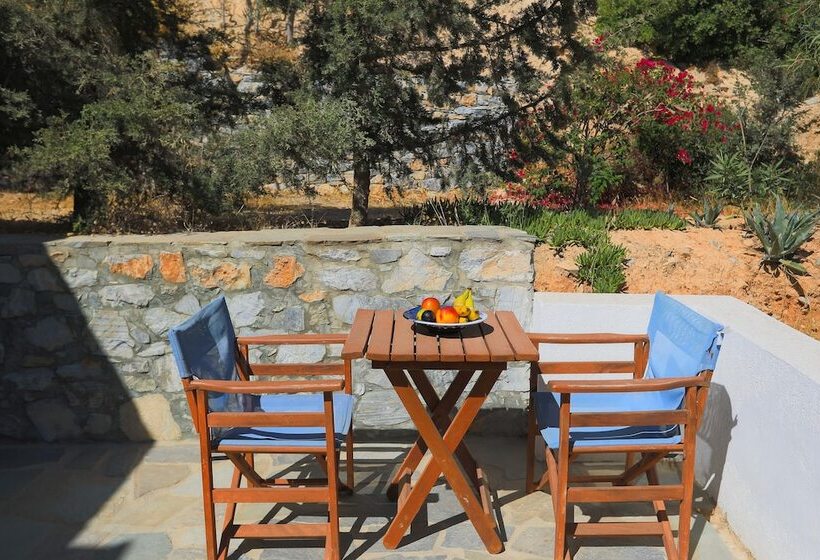 בית מלון כפרי Filoxenia By Grispos Villas