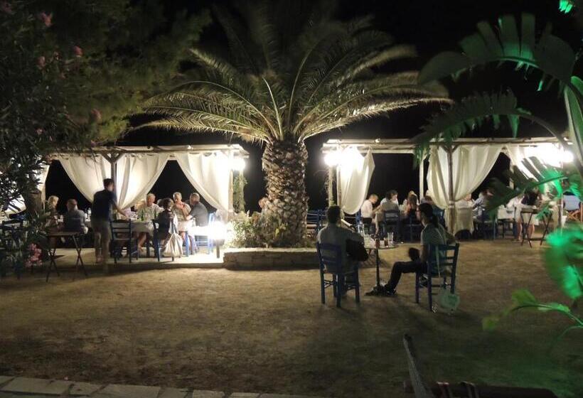 בית מלון כפרי Filoxenia By Grispos Villas