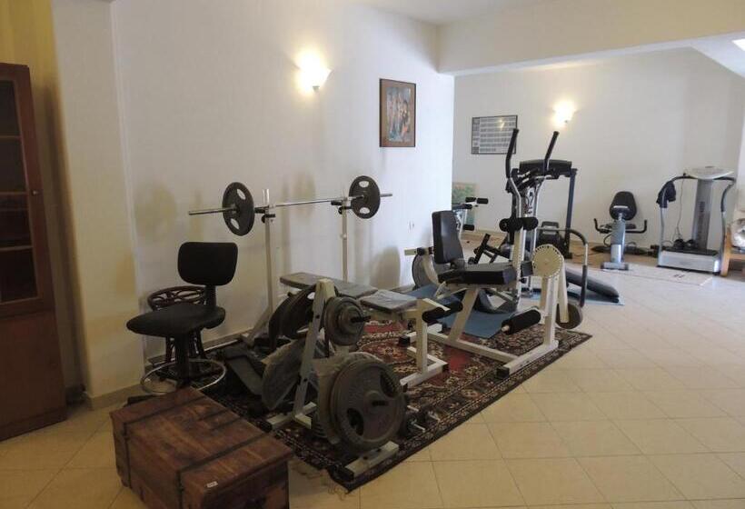 בית מלון כפרי Filoxenia By Grispos Villas