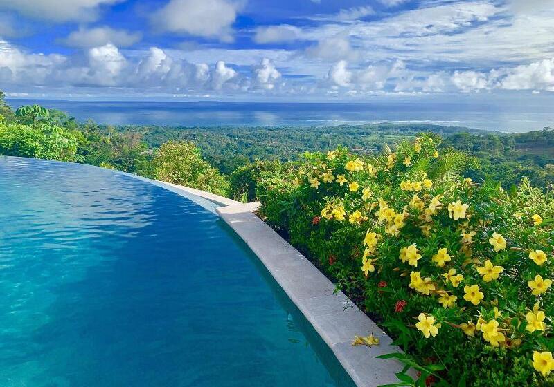 فندق Golden Pineapple Villas