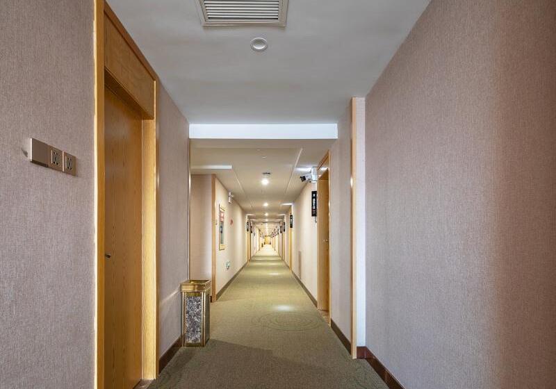 Отель Greentree Inn Changzhou Menghe Town Chengfeng Building Business