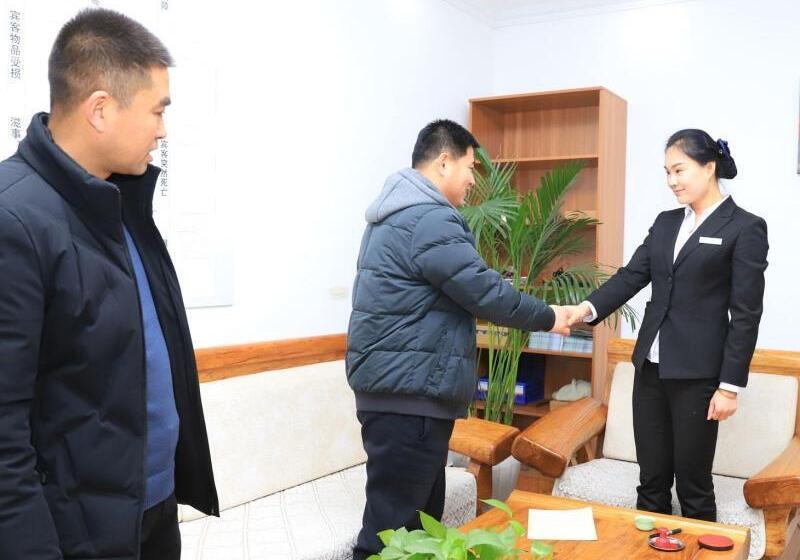 בית מלון כפרי Greentree Inn Weifang An Qiu Bus Station Heping East Road