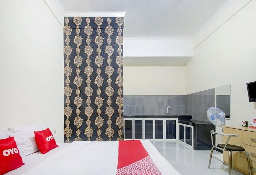 ホテル Super Capital O 90151 Guest House 180