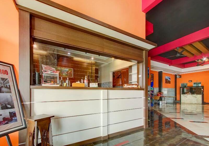 ホテル Super Capital O 90151 Guest House 180