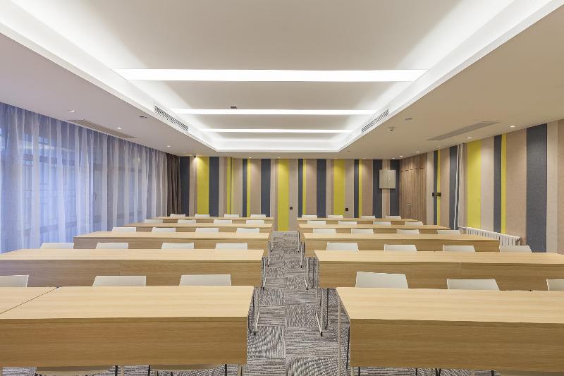 Hanting Premium Hotel Ji Nan Quancheng Road