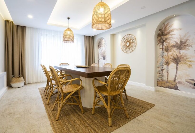 Отель Heart De Maison