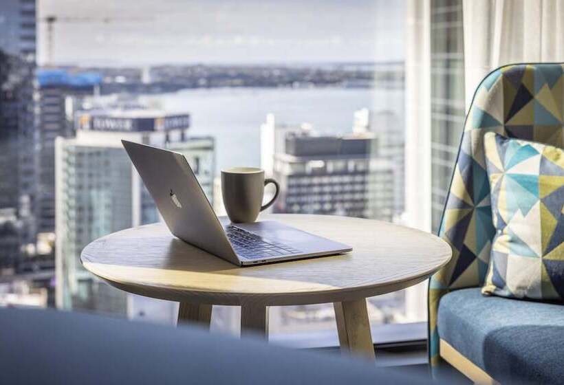 호텔 Holiday Inn Express Auckland City Centre By Ihg