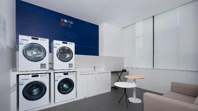 Отель Holiday Inn Express Chengdu Tianfu Airport Zone