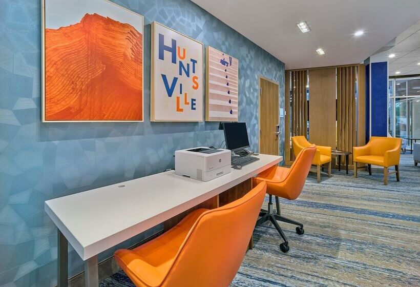 Отель Holiday Inn Express Huntsville Space Center, An Ihg