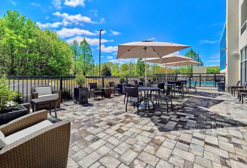 Отель Holiday Inn Express Huntsville Space Center, An Ihg